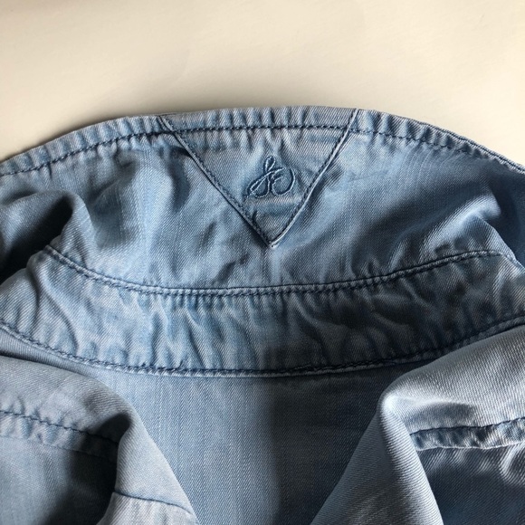 Sam Edelman Split Back Roll Up Sleeves Chambray Shirt Size Medium - Picture 11 of 16